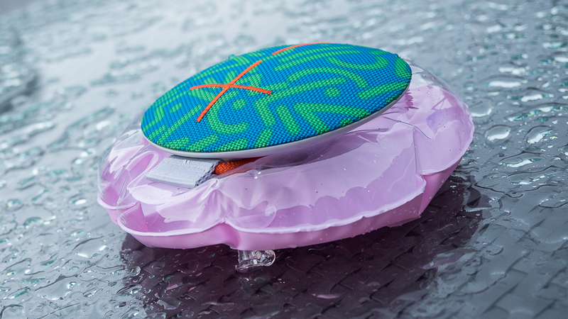Illustration for article titled This Waterproof Bluetooth Speaker Could Be the New Tiny Champ